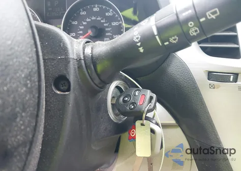 2013 Subaru Outback 2.5I Premium z USA, uszkodzony, nr VIN 4S4BRCGC8D3299978